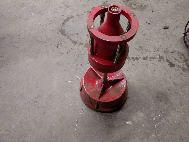 lot 4 image: Wheel Bubble Balancer...