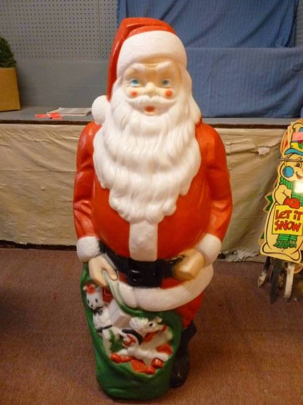 lot 20 image: Blow Mold