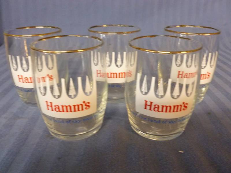 lot 122 image: Vintage Hamms