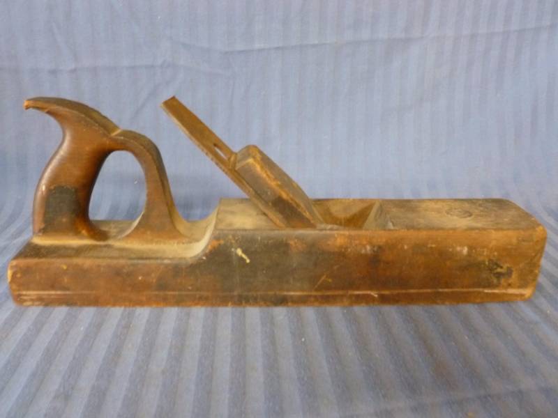 lot 129 image: Antique Block Plane