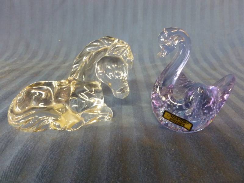 lot 140 image: Glass Figurines