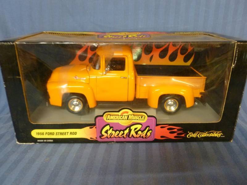 lot 153 image: Die Cast Metal Truck
