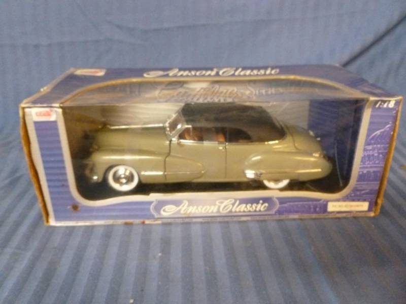 lot 158 image: Die Cast Metal Car