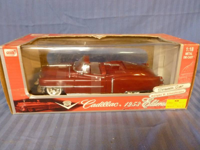lot 160 image: Die Cast Metal Car