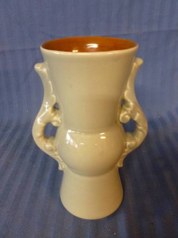 lot 183 image: Red Wing