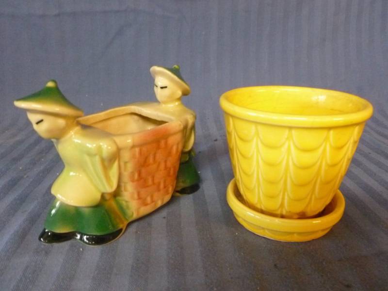 lot 186 image: Vintage Decoration