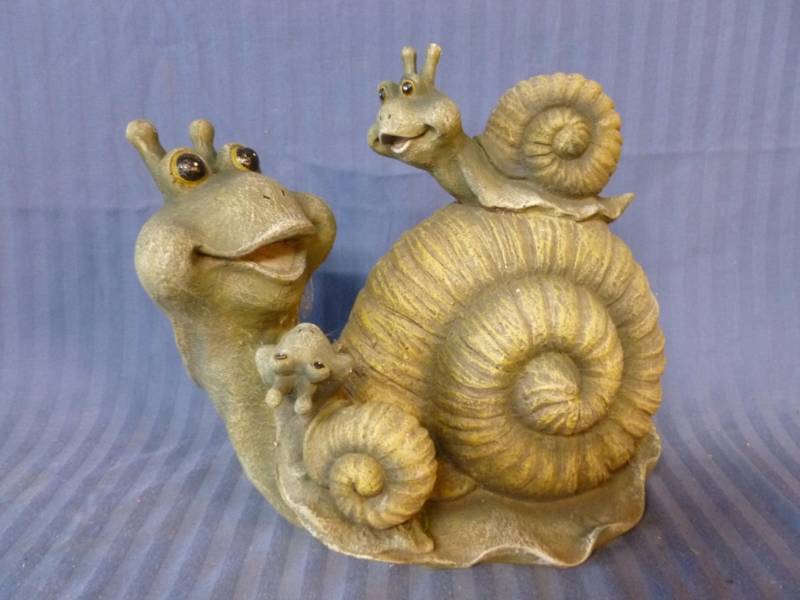 lot 199 image: Rock Garden Decoration