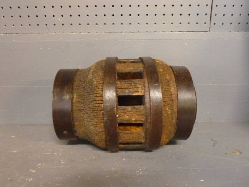 lot 205 image: Antique Wheel Hub