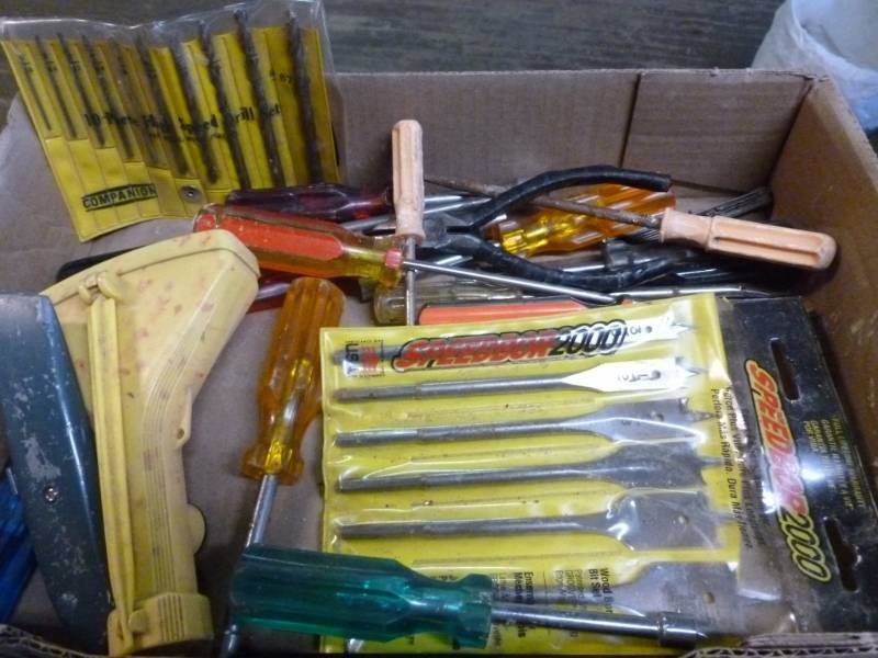 lot 212 image: Tools