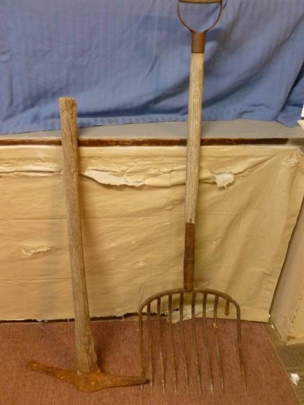 lot 241 image: Vintage Silage Fork