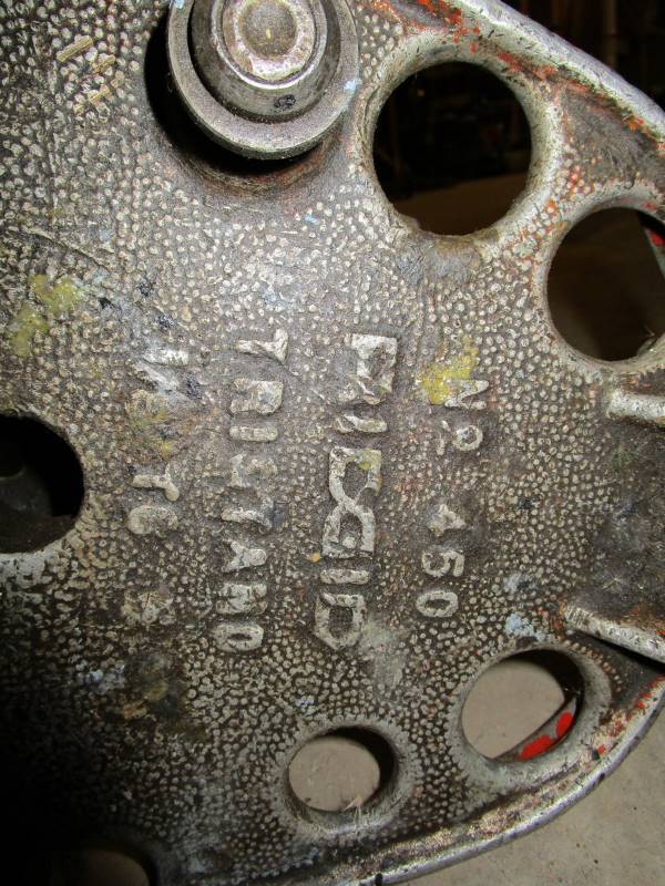 lot 20 image: Ridgid Pipe Stand