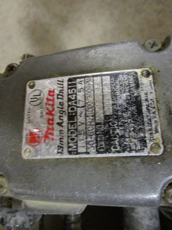 lot 45 image: 12 Makita Right Angle Drill & 5 Auger