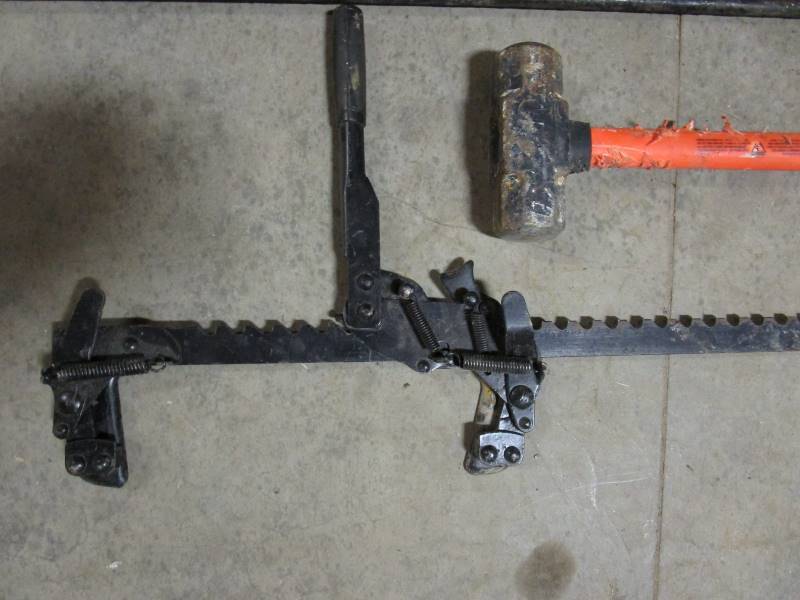 lot 71 image: Utility Probe, Sledge Hammer, Pipe Bender, Fence Stretcher