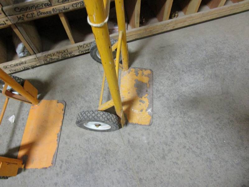 lot 72 image: (2) Hand Carts