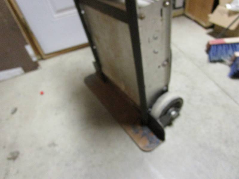 lot 74 image: Battery Operated Walking Hand Truck