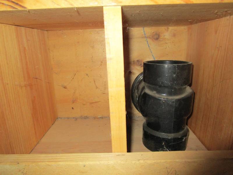 lot 134 image: 8x6x1 Wooden Wall Organizer  Contents (see pics)