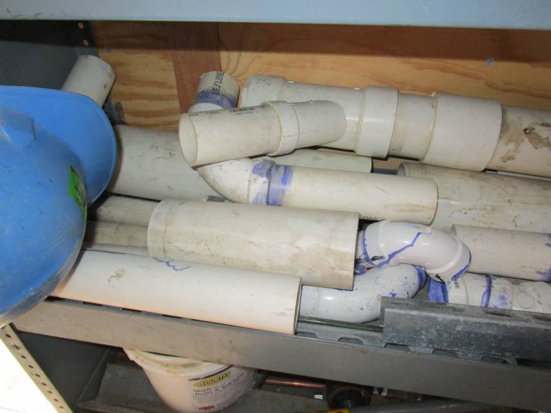 lot 105 image: Shelving Unit  Contents