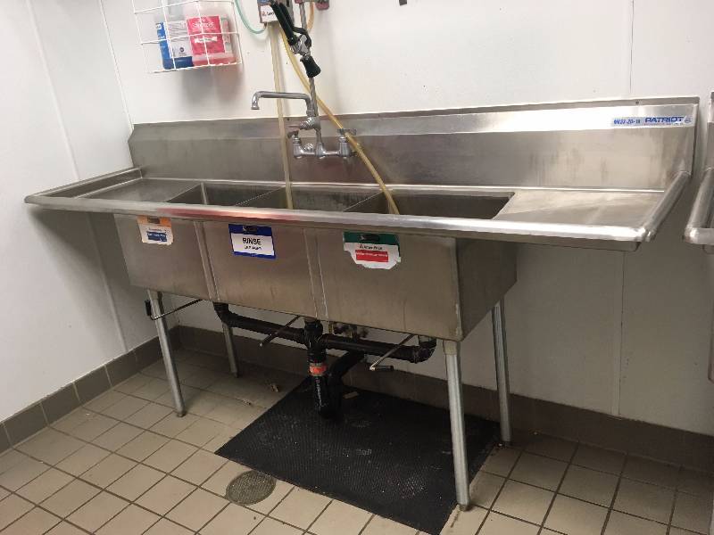 lot 60 image: LARGE PATRIOT FOOD SERVICE SINK WITH SPRAYER, NSF CERTIFIED