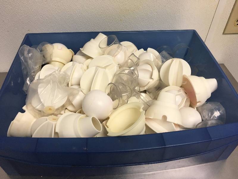 lot 69 image: 100 PIECES FOR ROSSETO DISPENSERS