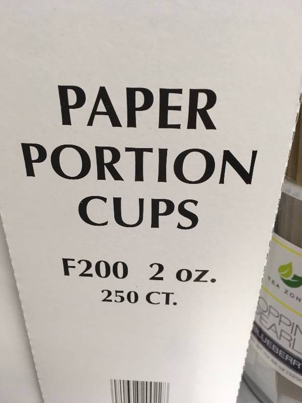 lot 89 image: 2000 GENPAK (NEW) 2 OZ PAPER POTION CUPS, 200 PAPER BAGS