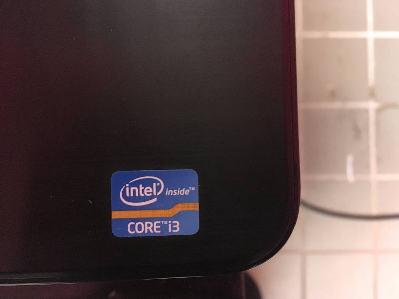 lot 109 image: DELL LAPTOP WITH CHARGING CORD