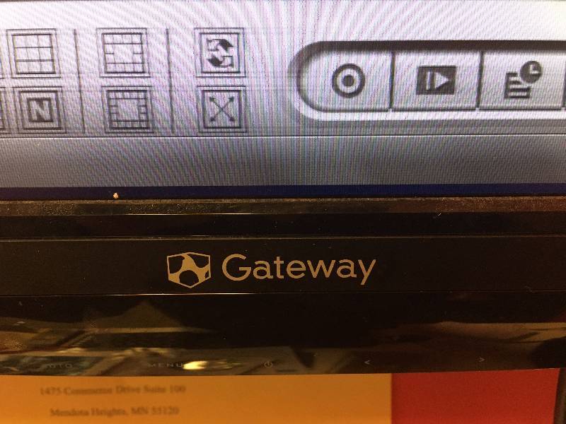 lot 14 image: GATEWAY MONITOR, 19 INCH
