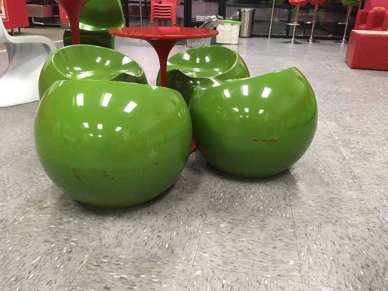 lot 32 image: HEAVY DUTY PLASTIC TABLE AND SEATS
