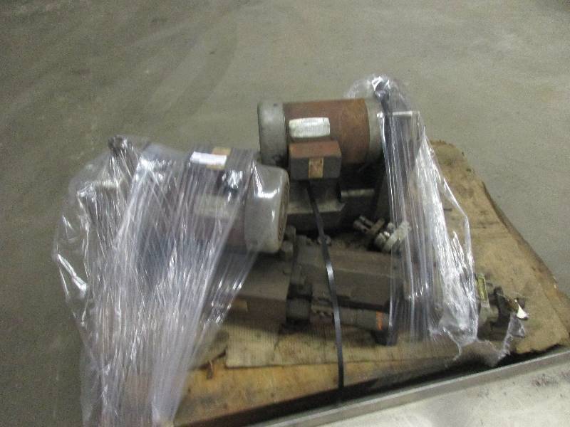 lot 70 image: 2 Leeson electric motors