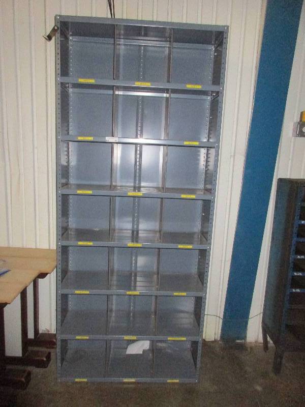 lot 59 image: Shelf unit