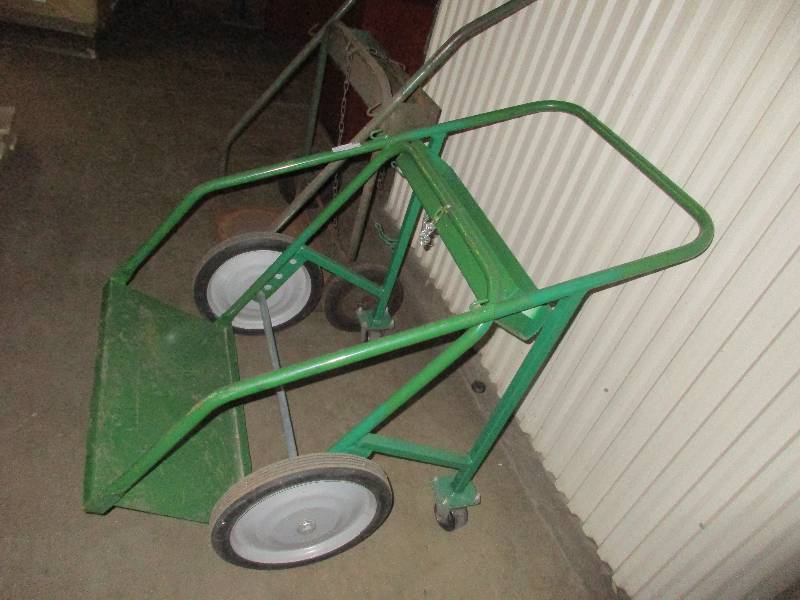 lot 65 image: Torch cart