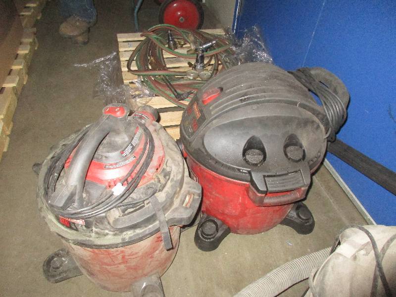 lot 68 image: 2 Shop vac bodys