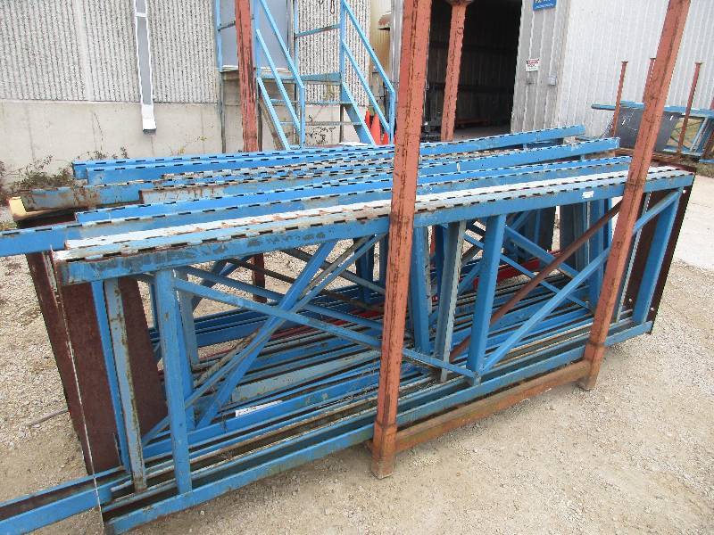 lot 86 image: Pallet Racking Uprights