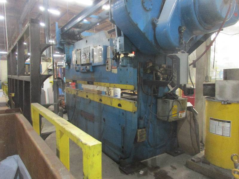 lot 5 image: Wysong Press Brake