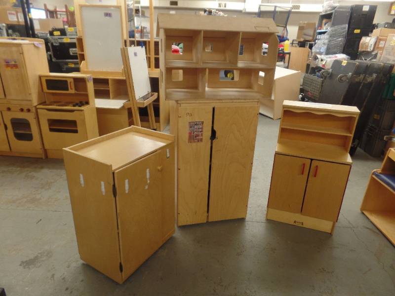 CHILDRENS FURNITURE