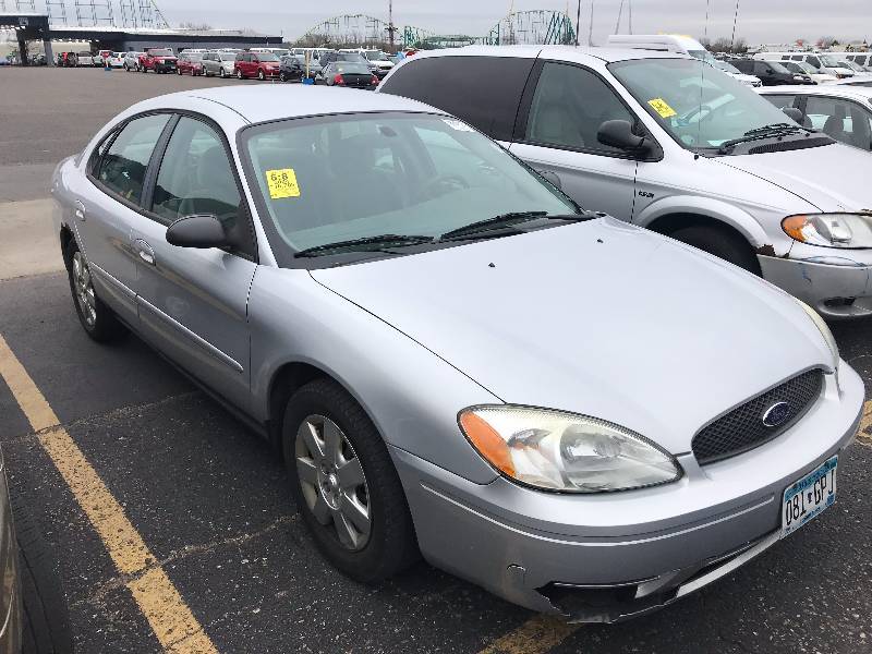 2004 Ford Taurus LX