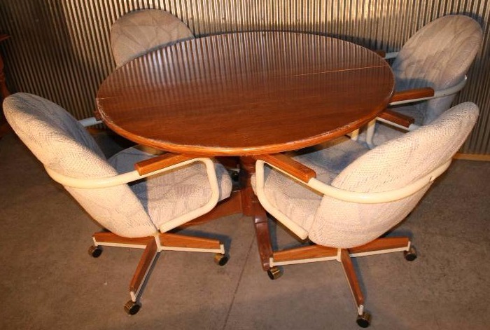 Solid Maple Table and 4 Oak and Metal Chairs