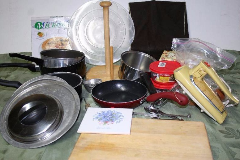 Assorted Kitchen Wares