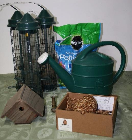 Outdoor Dcor and Accessories