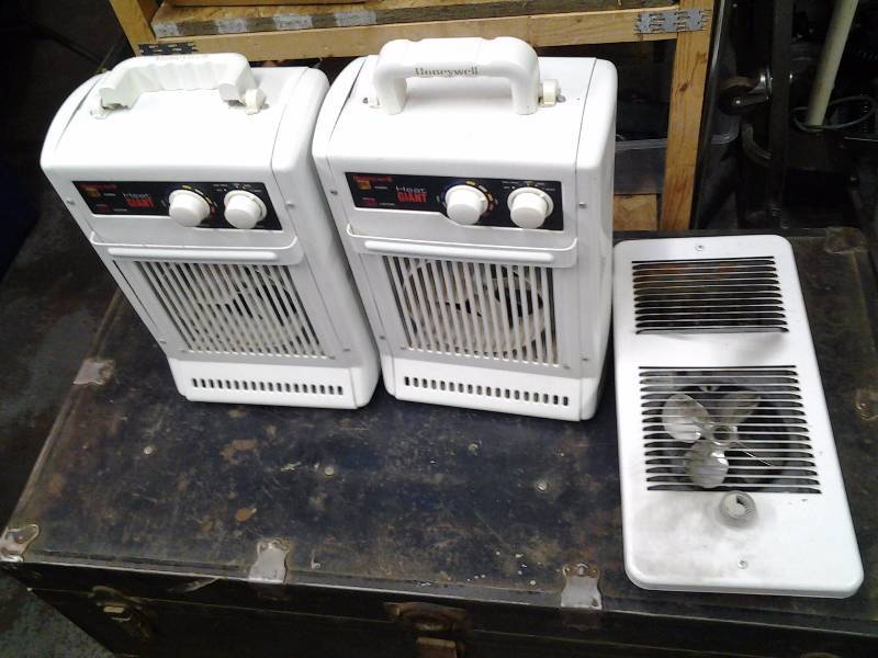 lot 1 image: 2-Honeywell Heat Giant Electric Heaters, 1- Wall Heater