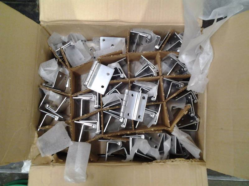 lot 24 image: Box Lot Full Of Institutional Hinges (Approx. 100)