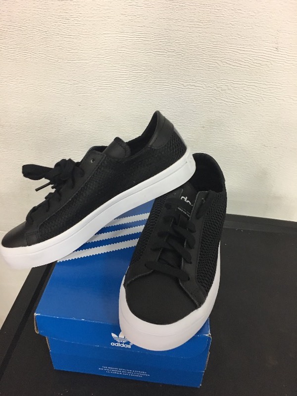 Adidas CourtVantage - Womens size 5.5
