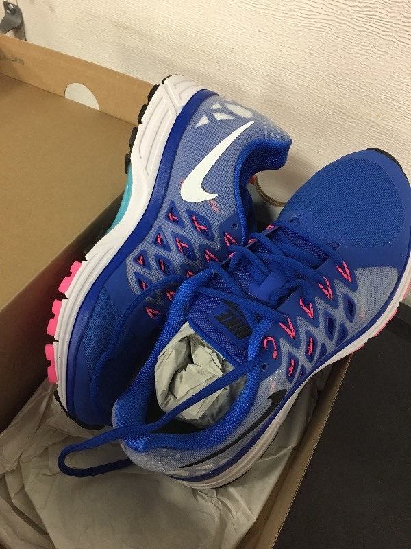 Nike Zoom Vomero - Womens size 8