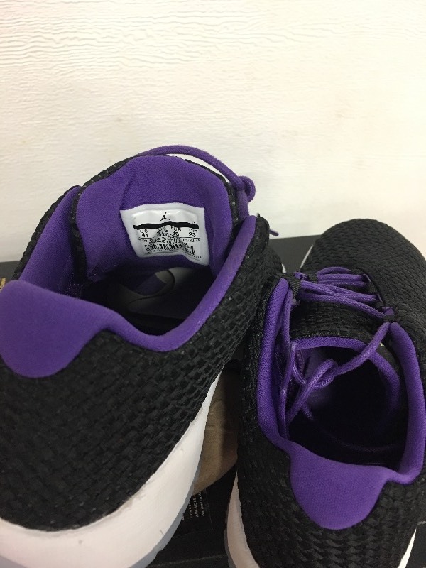 Jordans - Size 4 Youth