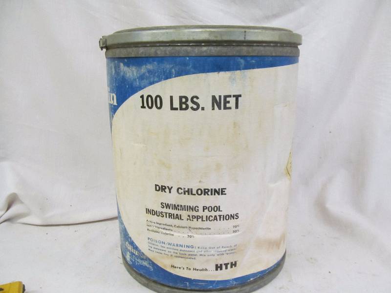 Vintage 100# dry chloride container