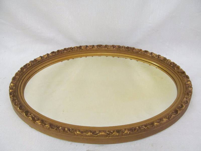 vintage oval frame