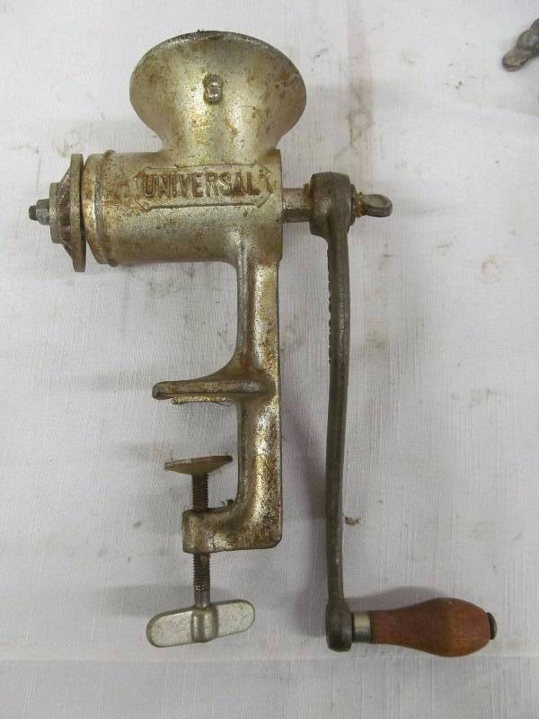 Universal food grinder