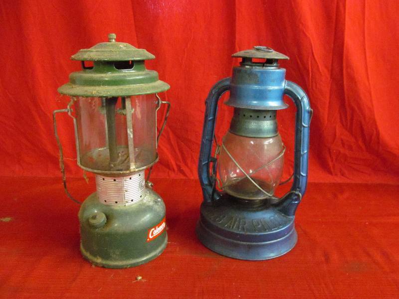 Coleman , Dietz lantern