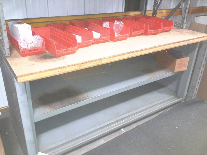 lot 39 image: work bench