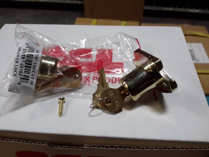 lot 65 image: 25 drawer locks.. NEW