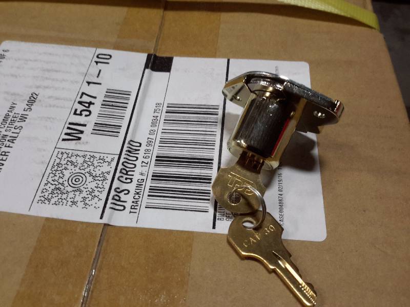lot 64 image: 25 drawer locks.. NEW
